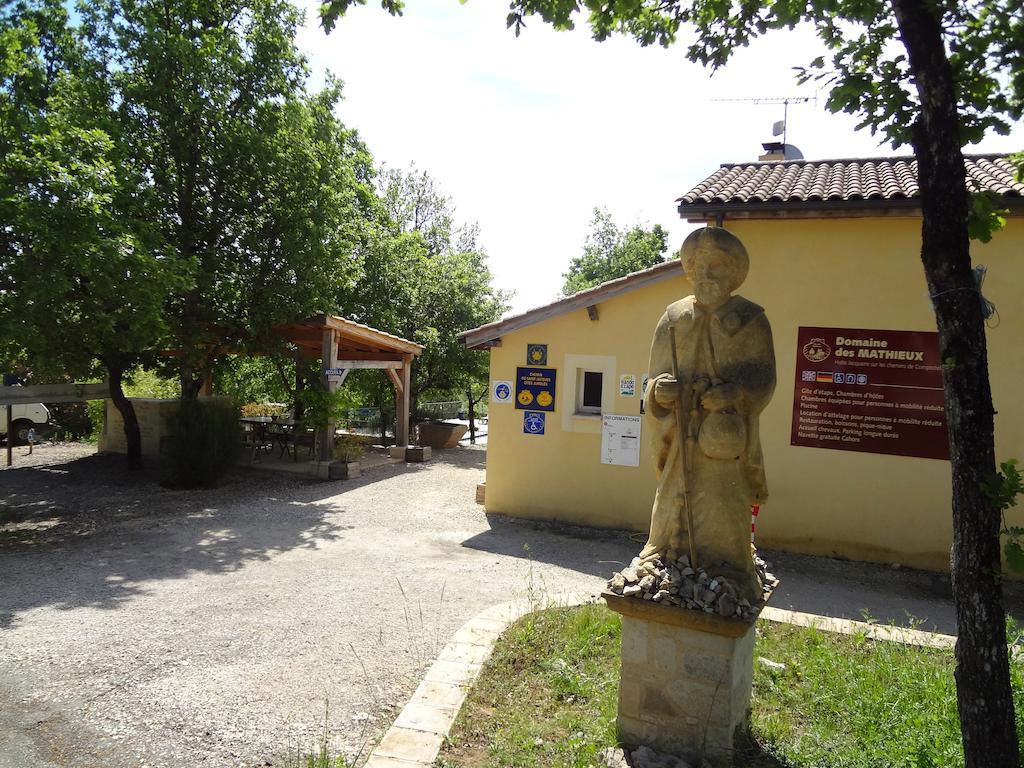 Domaine Des Mathieux Bed and Breakfast Labastide-Marnhac Buitenkant foto